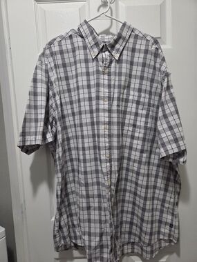 Chaps Gray and White Plaid Short-Sleeve Button-Down Shirt
